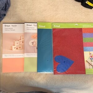 Cricut Mixed Materials Set with Glitter Red and Solid Blue